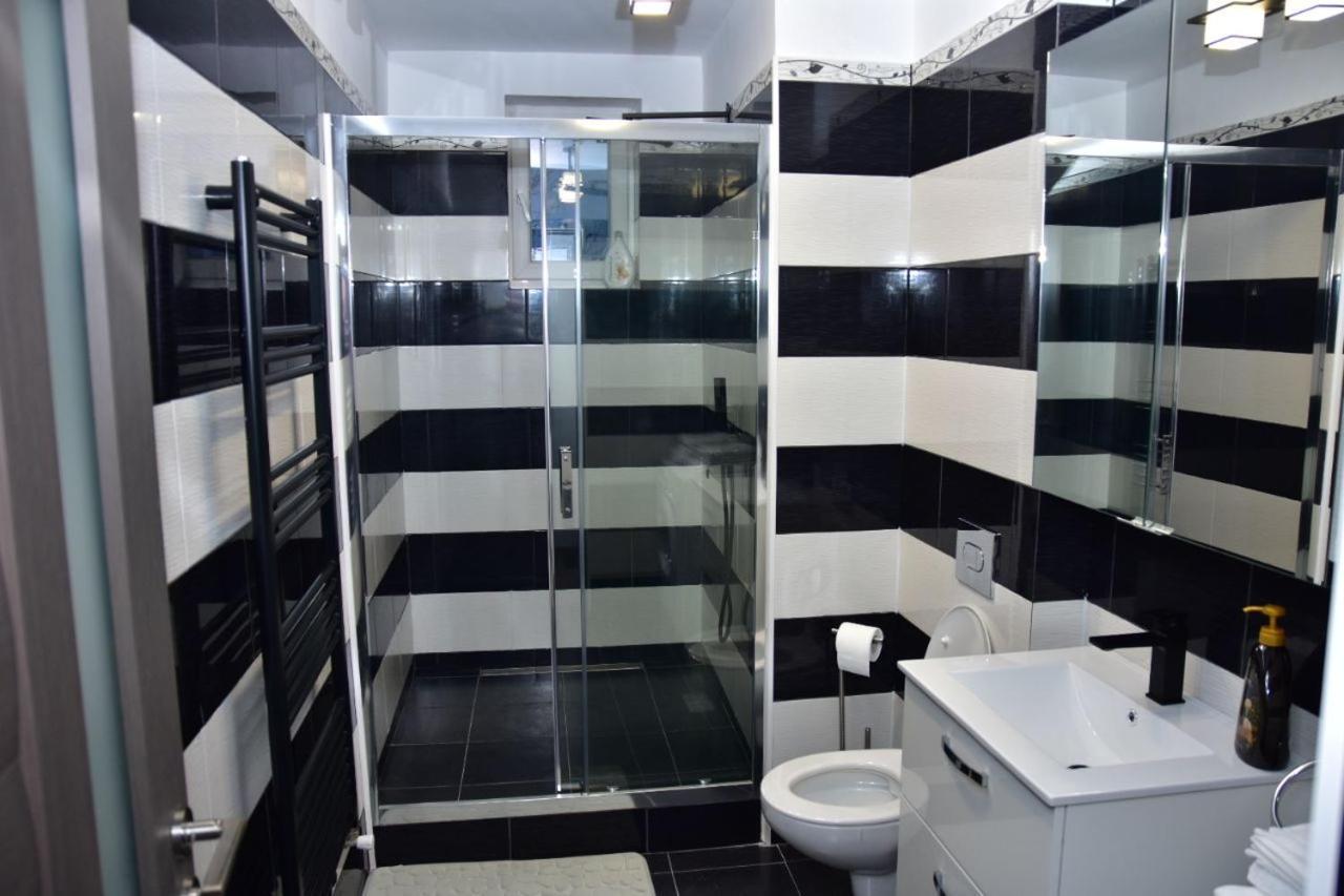 Apartament Dabe Hd Hunedoara Exteriör bild