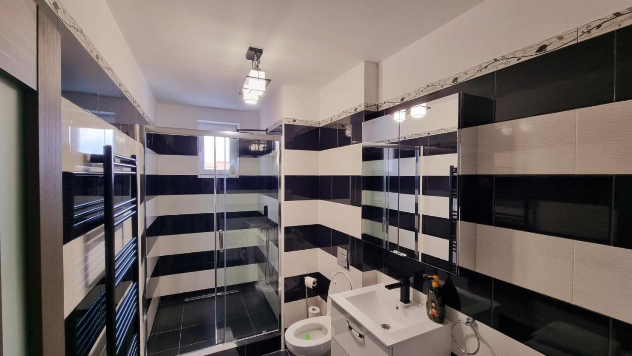 Apartament Dabe Hd Hunedoara Exteriör bild