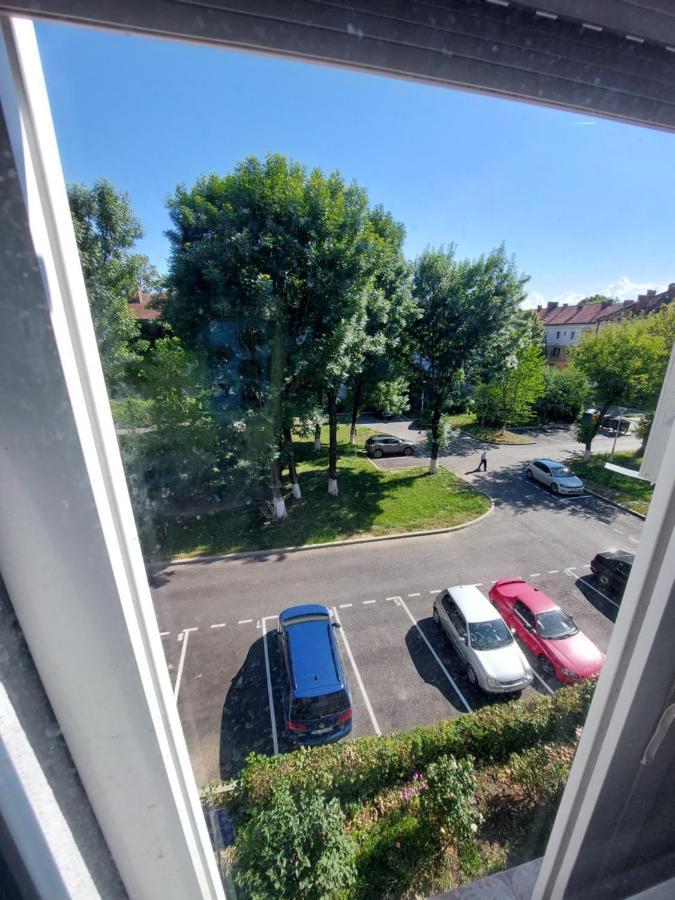 Apartament Dabe Hd Hunedoara Exteriör bild