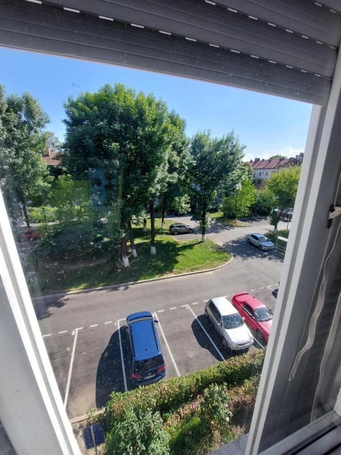 Apartament Dabe Hd Hunedoara Exteriör bild
